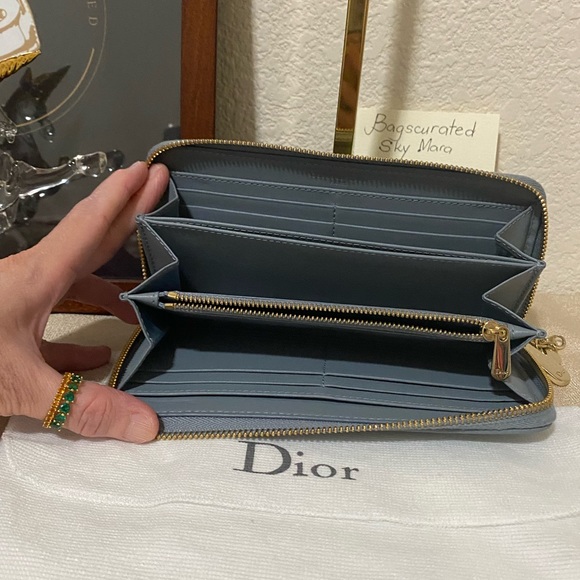 Lady Dior Voyageur Wallet - Picture 9 of 13